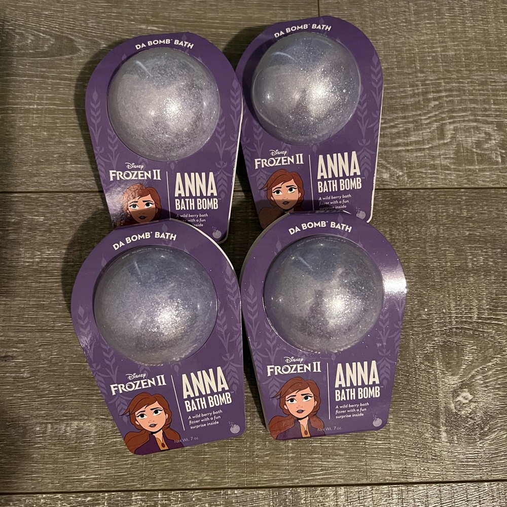 Set of 4 Frozen Bath Bombs (Anna)